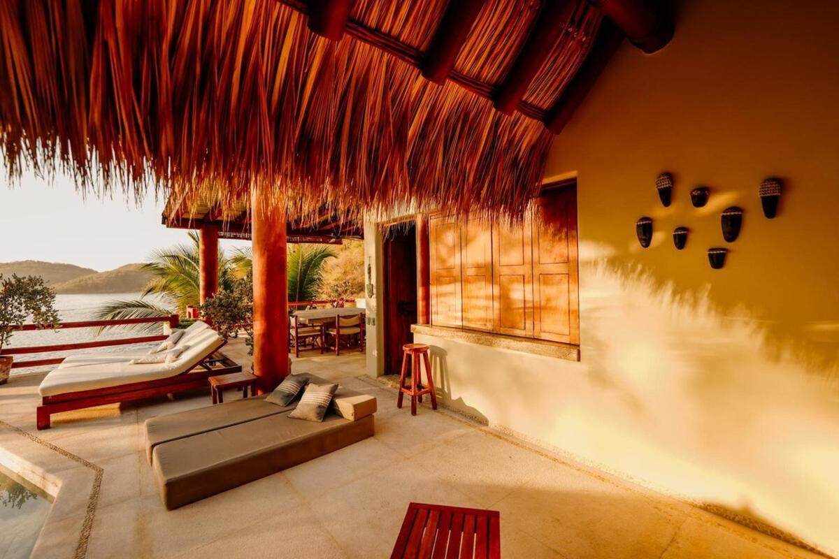 Dream Villa With Private Beach And Catering 지와타네호 외부 사진