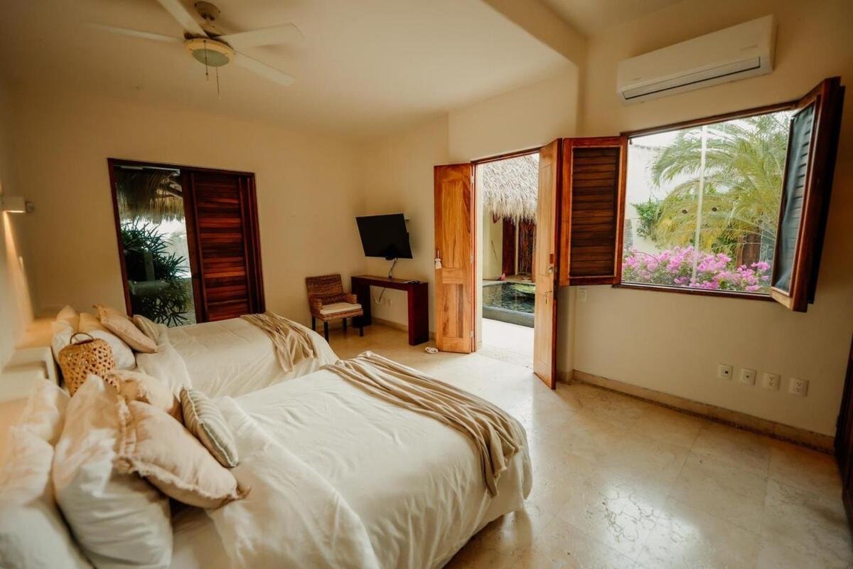 Dream Villa With Private Beach And Catering 지와타네호 외부 사진