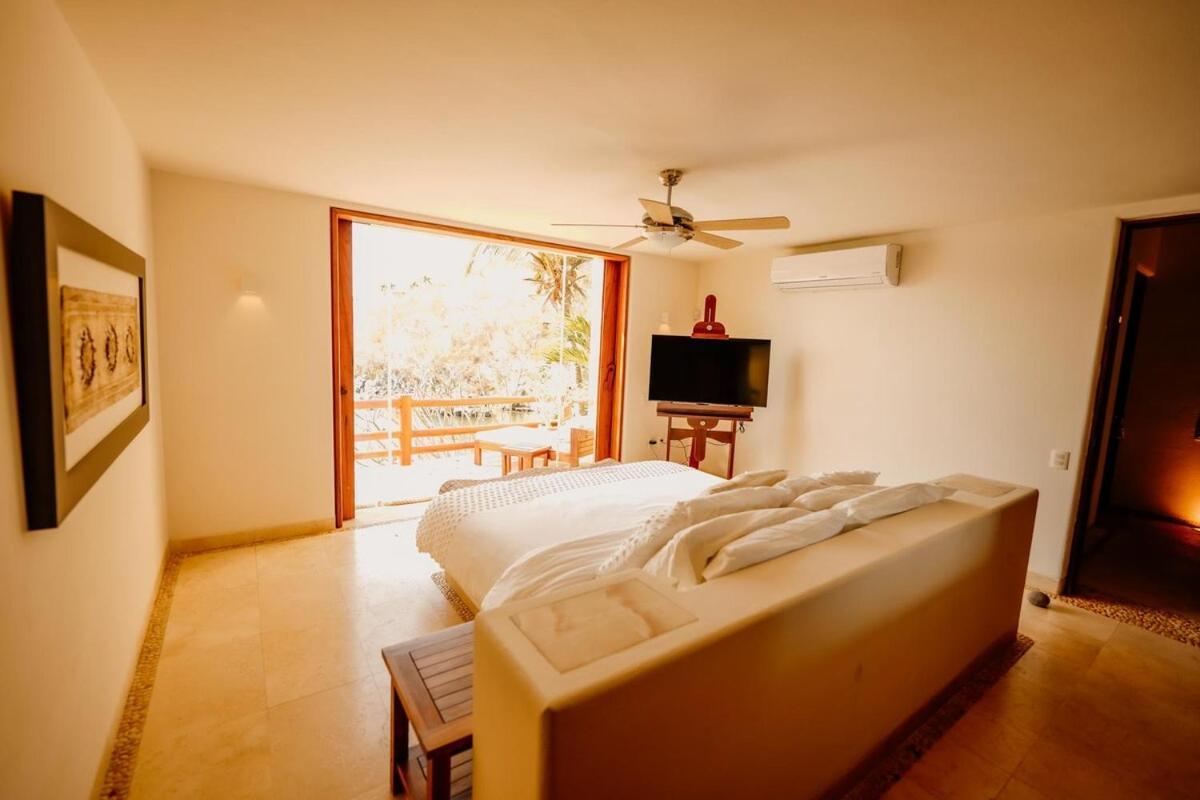 Dream Villa With Private Beach And Catering 지와타네호 외부 사진