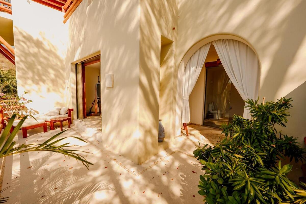 Dream Villa With Private Beach And Catering 지와타네호 외부 사진